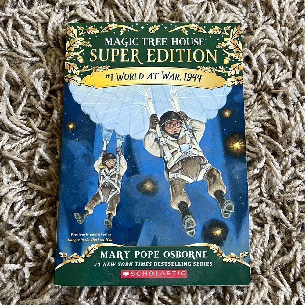 NWOT MAGIC TREE HOUSE SUPER EDITION BOOK #1 WORLD AT WAR, 1944